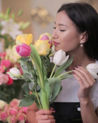 <p>Let us create a unique floral arrangement with your choice of colors and tones.</p>
<p>Bold: Eye catching and vibrant colors designed to stand out and be visually stimulating. Examples include: Red, orange, bright green, bright blue, purple and yellow.</p>
<p>Pastels: These colors are softer and gentler in tone. Examples include: Pinks and baby blue,as well as mint green, peach, periwinkle, and lavender.</p>
<p>Earth Tones: These are colors are typically thought to be "natural."  Examples include: <span style="font-weight: 400">Rust, marigold, deep navy, burnt sienna brown, terracotta, sage, turmeric=any of the deep browns,reds, yellows and oranges that are considered natural.</span></p>
<p>White/White+ Accent colors: A monochromatic combination of white or white+accent colors. Please note if you'd like either pure white or white+the accent color(s) that you'd prefer.</p>
<p>Bright & Colorful: As the name suggests, a combination of a variety of colors designed to be visually striking and appealing. Please note the colors you'd prefer.</p>
<p>Seasonal: A mix of the most beautiful blooms and colors of the current season (Spring, Summer, Fall or Winter).</p>
<p>&nbsp;</p>